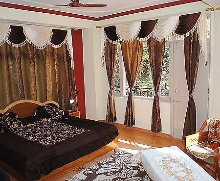 Hotel Misty Woods Dharamshala Ngoại thất bức ảnh