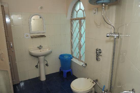 Hotel Misty Woods Dharamshala Ngoại thất bức ảnh